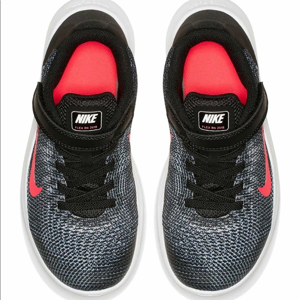 Nike Flex RN Sneaker